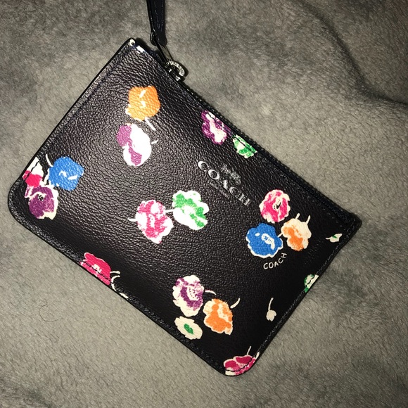 Coach Accessories - Coach Wallet / Cardholder